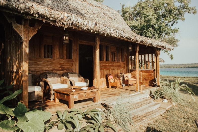 Ratua Private Island Resort Aimbuei Bay Екстериор снимка