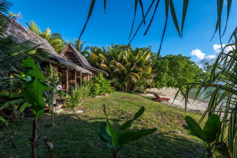 Ratua Private Island Resort Aimbuei Bay Екстериор снимка