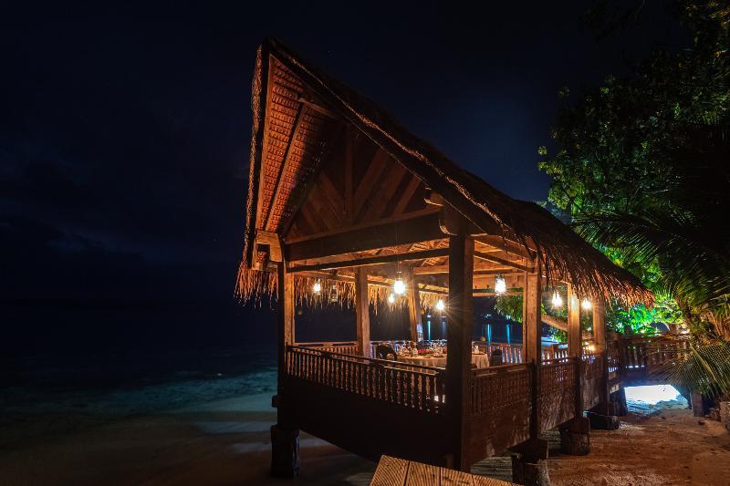 Ratua Private Island Resort Aimbuei Bay Екстериор снимка