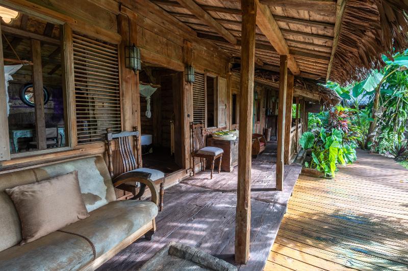 Ratua Private Island Resort Aimbuei Bay Екстериор снимка