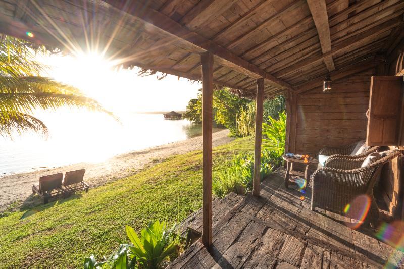 Ratua Private Island Resort Aimbuei Bay Екстериор снимка