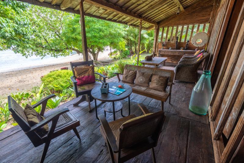 Ratua Private Island Resort Aimbuei Bay Екстериор снимка